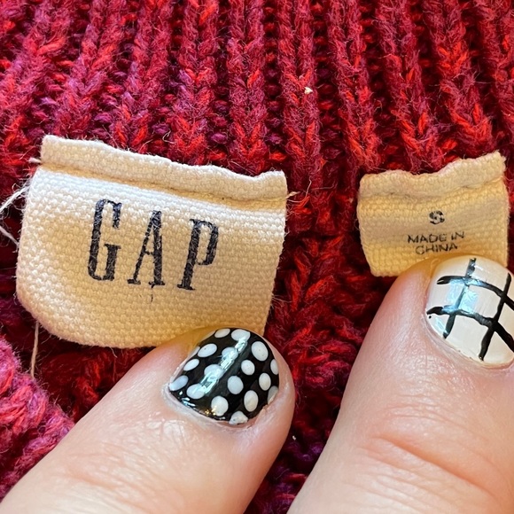 Red Knit Sweater - Picture 4 of 4